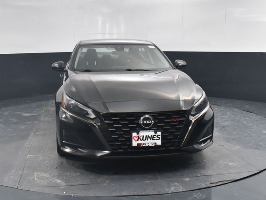 Used 2023 Nissan Altima 2.5 SR Sedan