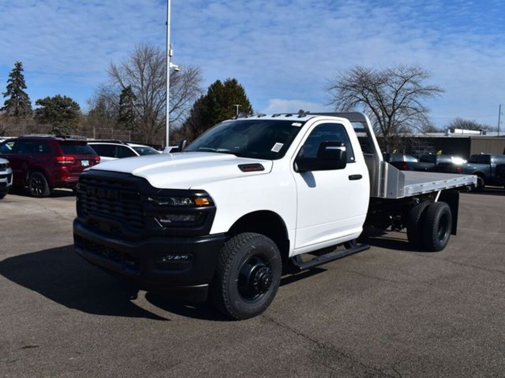 New 2026 Ram 3500 Chassis Cab Tradesman 167.5 WB Pickup