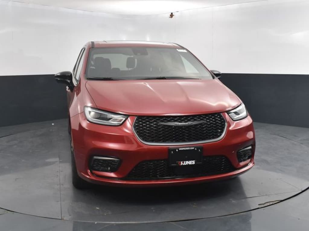 New 2026 Chrysler Pacifica Select Passenger Van