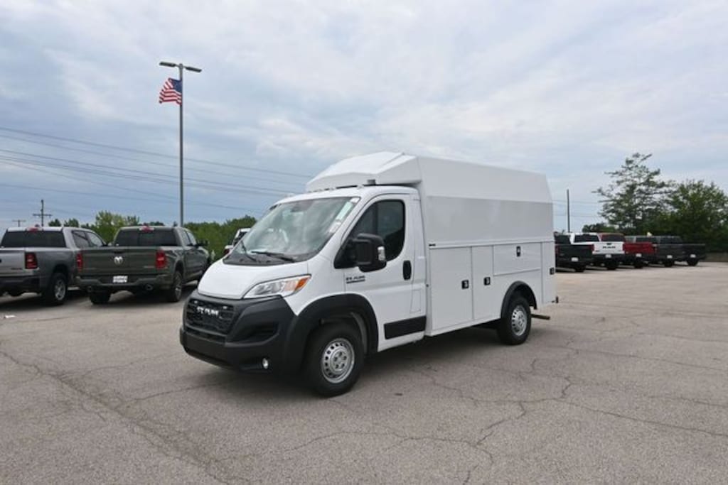 New 2026 Ram 3500 Low Roof 136 WB