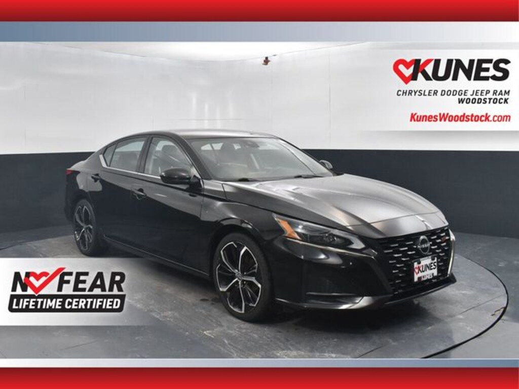 Used 2023 Nissan Altima 2.5 SR Sedan