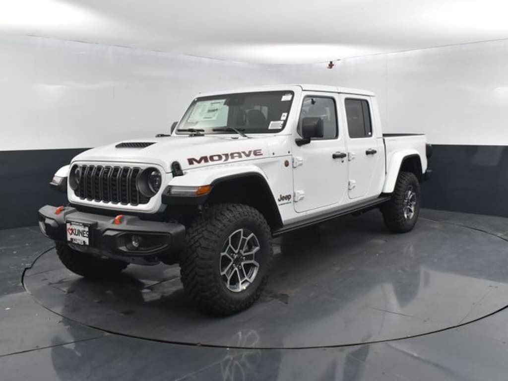 New 2025 Jeep Gladiator Mojave Pickup