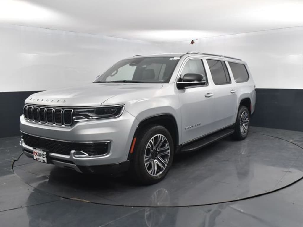 Used 2024 Jeep Wagoneer L Series II SUV