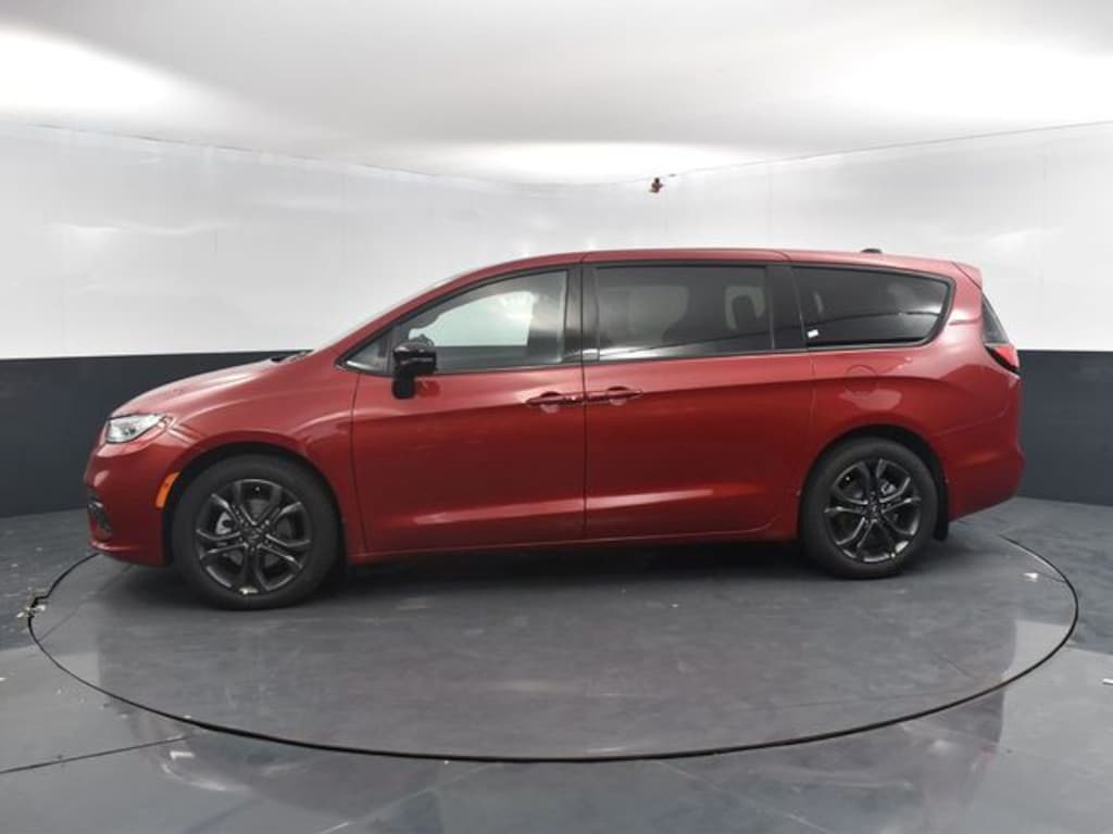 New 2026 Chrysler Pacifica Select Passenger Van