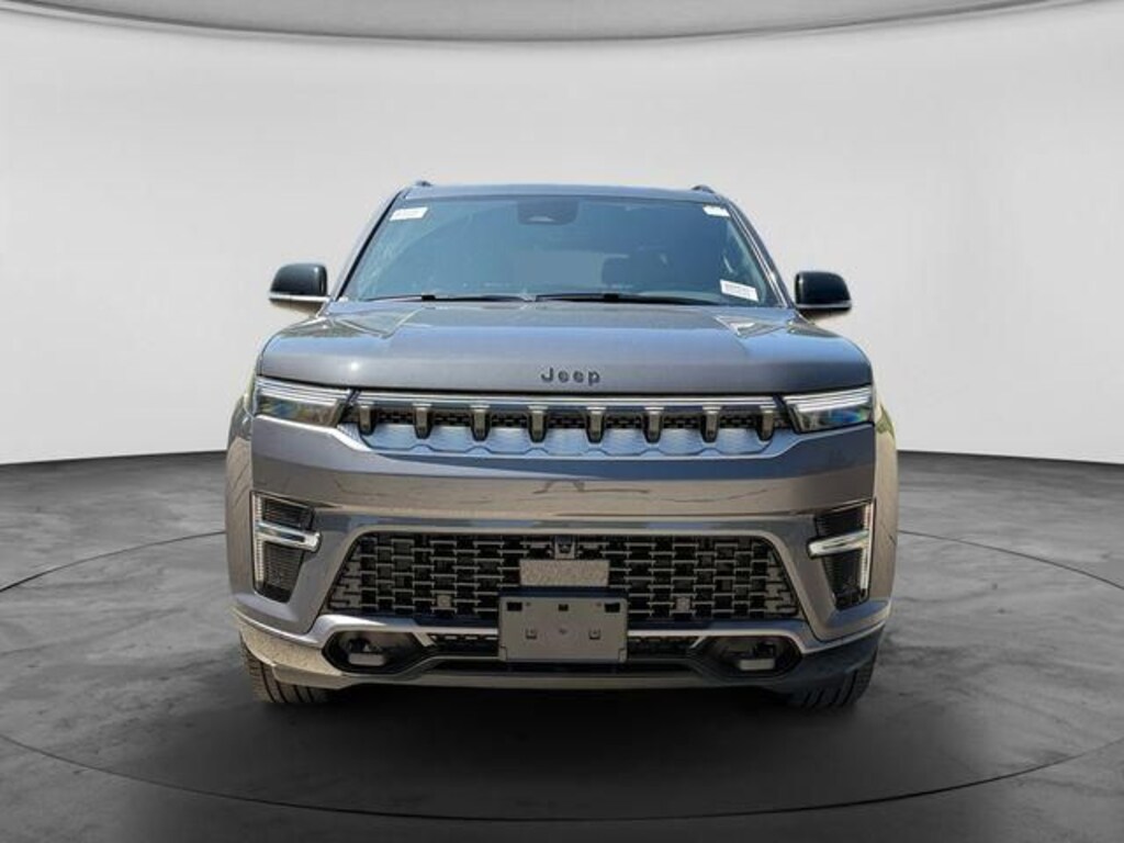 New 2026 Jeep Grand Wagoneer Sport Utility