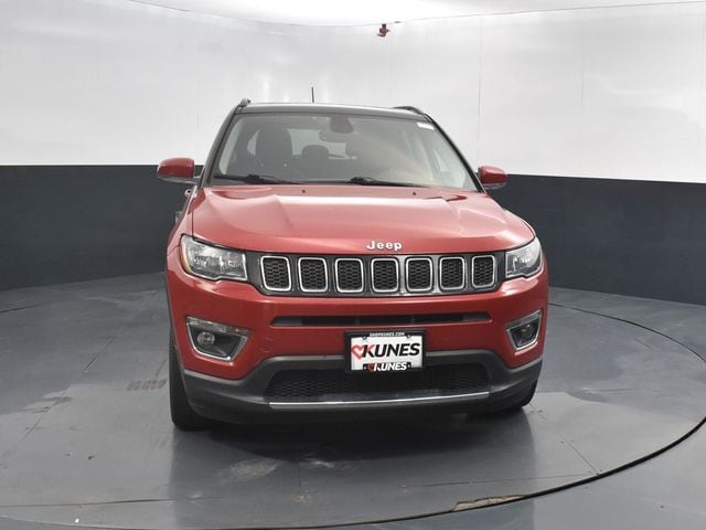 Used 2018 Jeep Compass Limited with VIN 3C4NJDCB0JT343435 for sale in Woodstock, IL