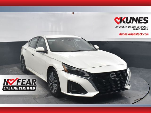 2023 Nissan Altima SV