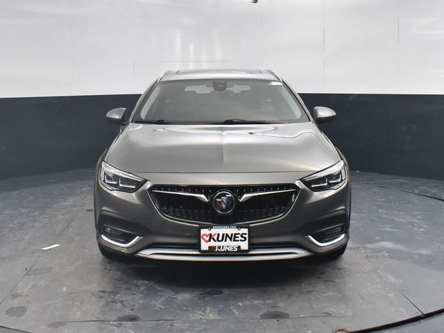 Certified 2018 Buick Regal TourX Essence with VIN W04GV8SX5J1111268 for sale in Woodstock, IL