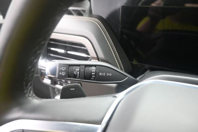 2025 GMC Yukon Elevation - Photo 21