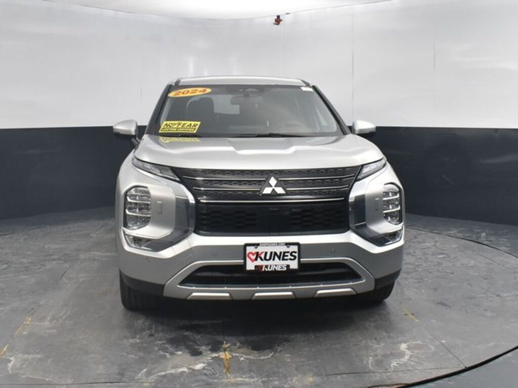 Certified 2024 Mitsubishi Outlander SE SUV