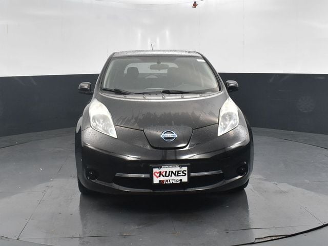 Used 2015 Nissan LEAF S with VIN 1N4AZ0CP7FC319220 for sale in Woodstock, IL