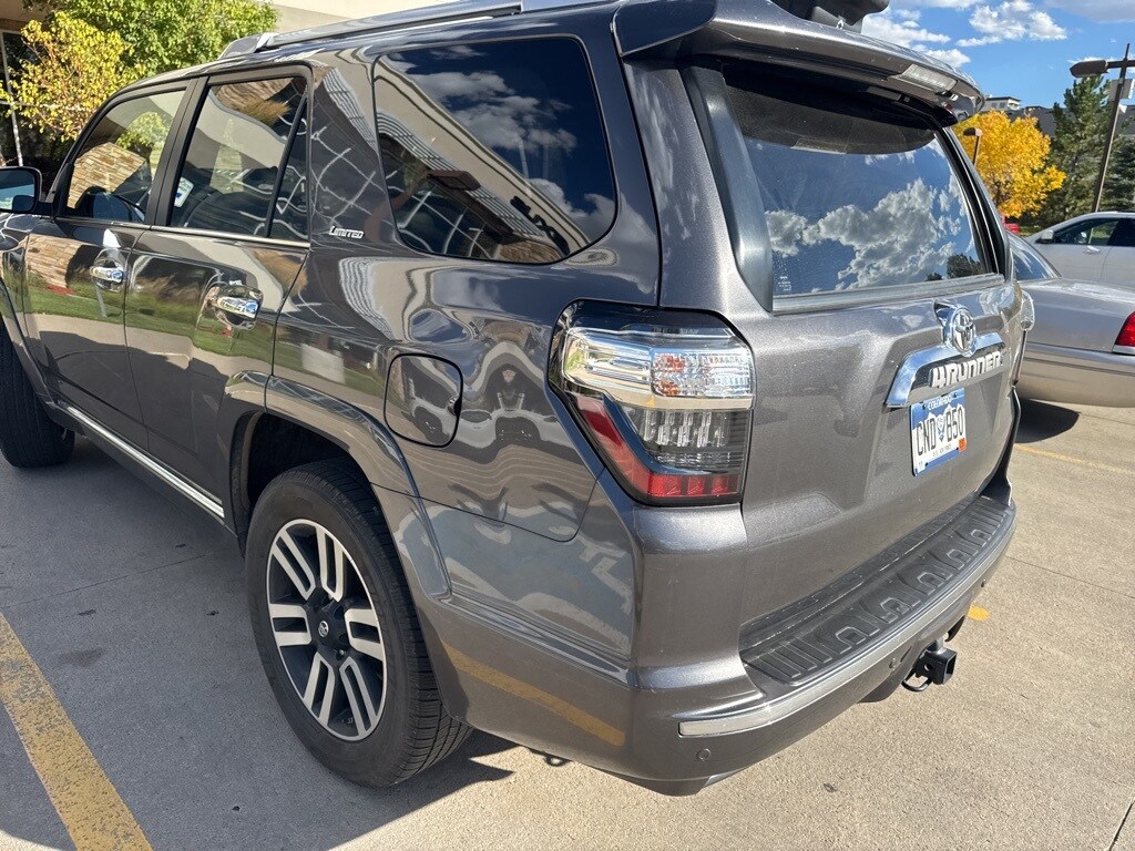2018 Toyota 4Runner Limited photo 3