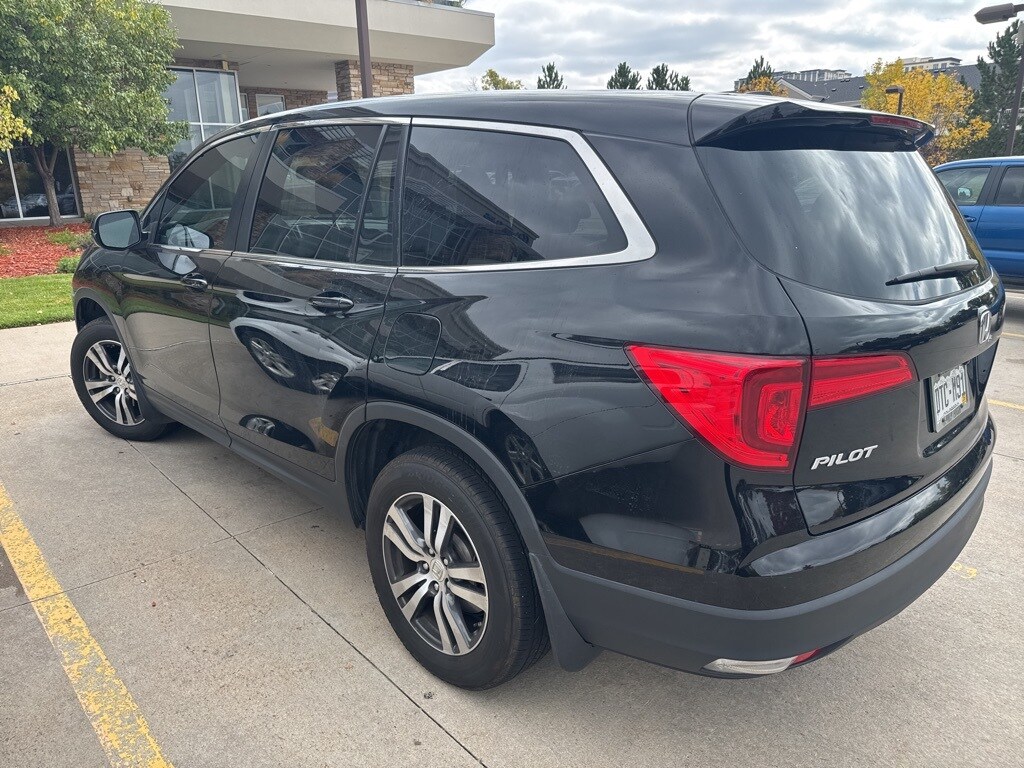 2017 Honda Pilot EX-L photo 4