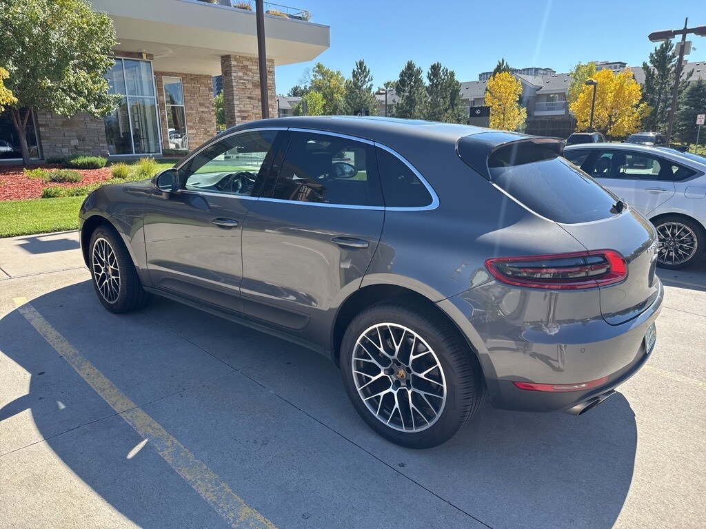 2015 Porsche Macan S photo 4