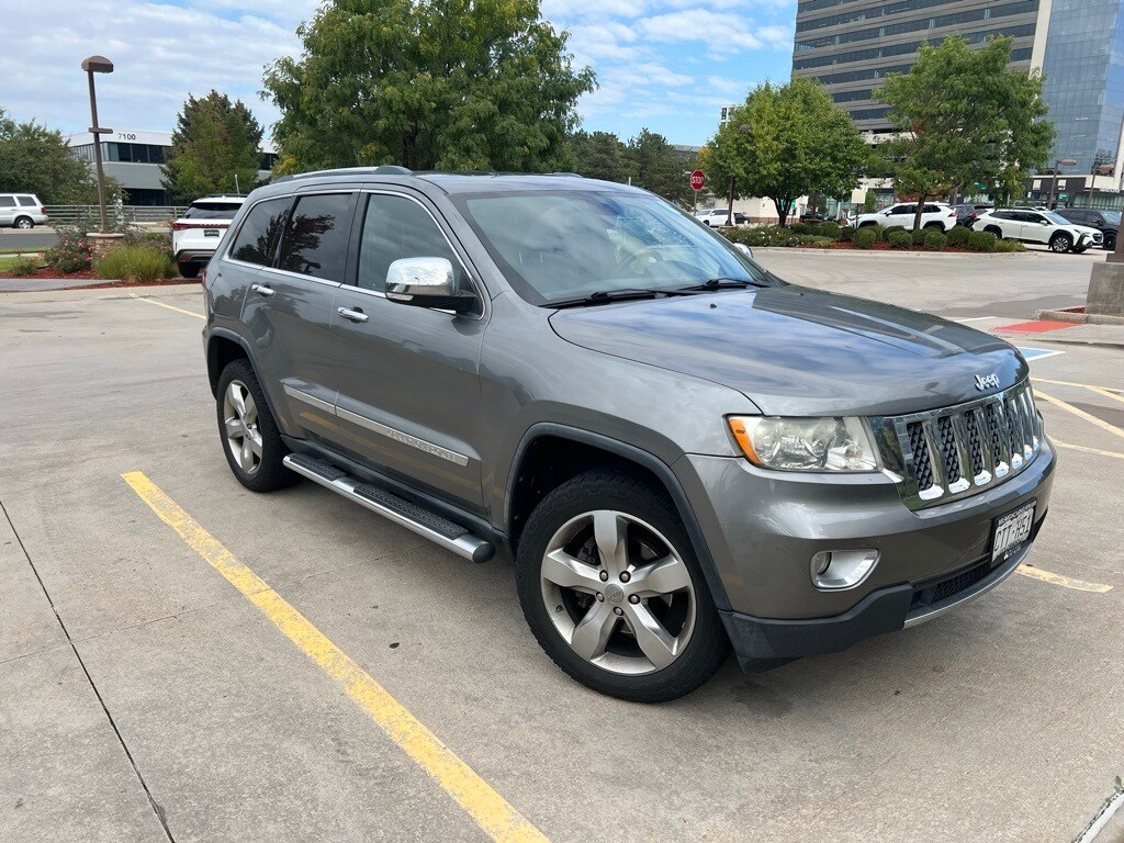 2012 Jeep Grand Cherokee Overland photo 2