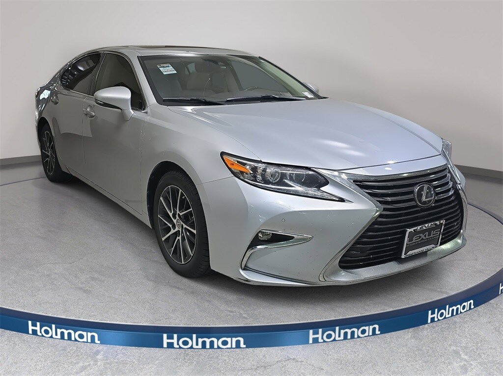 2017 Lexus ES 350 photo 3