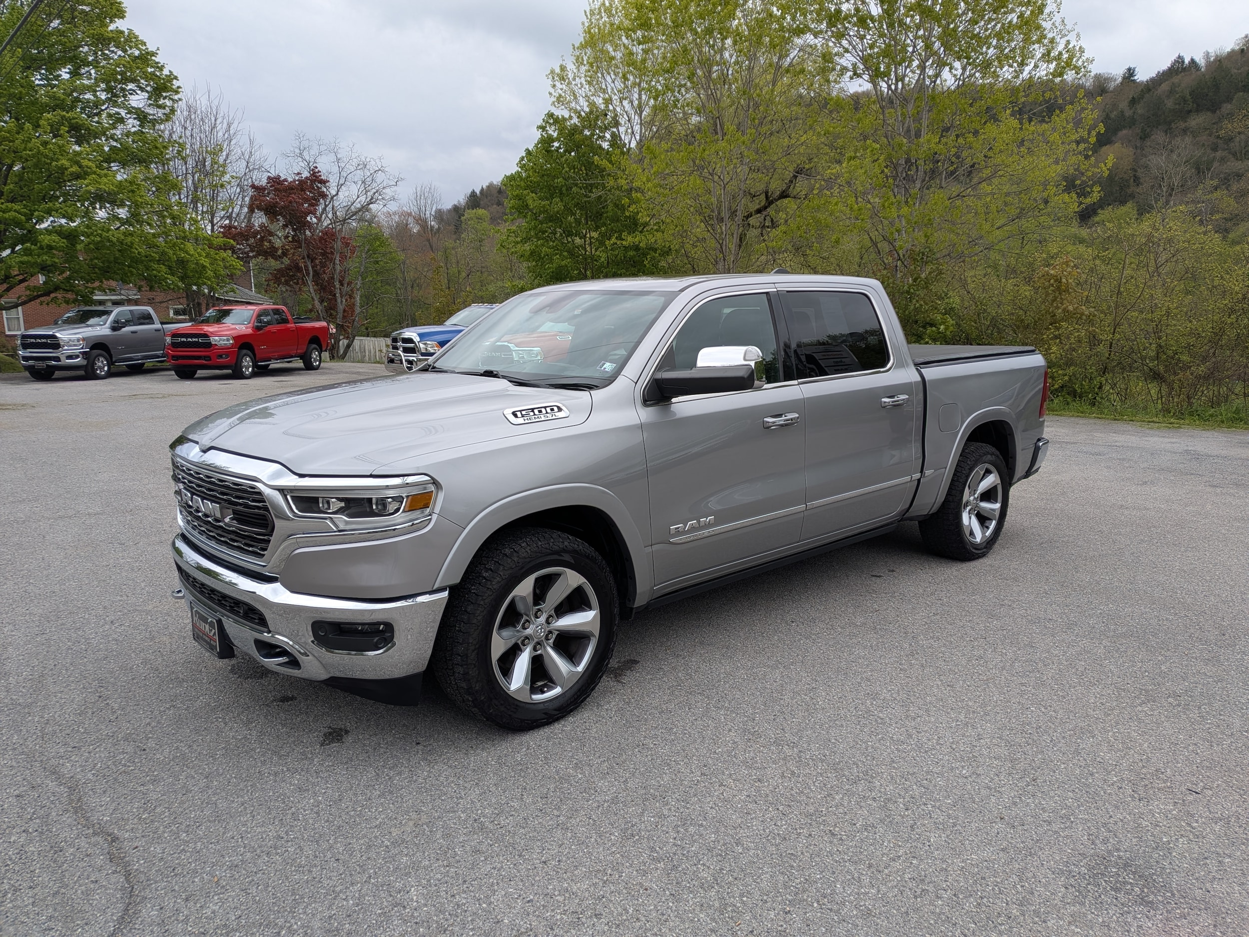 2019 RAM 1500 Limited 4x4 Crew Cab 5'7's photo
