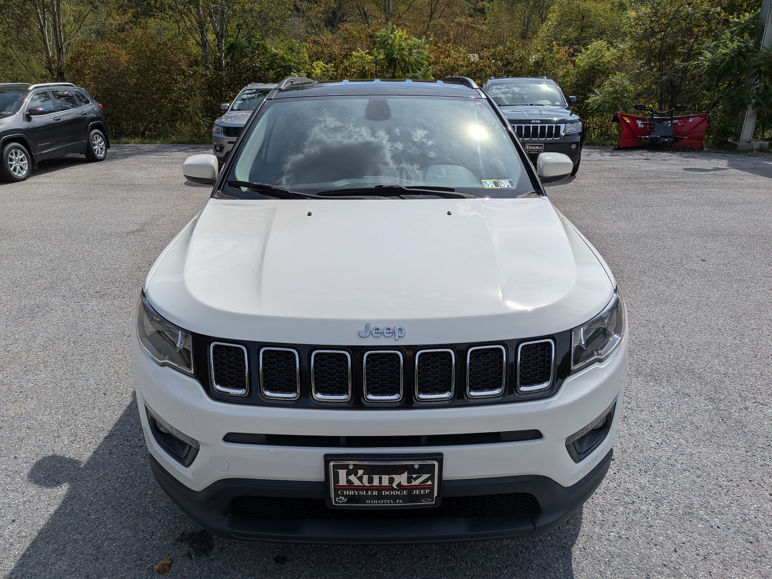 Used 2018 Jeep Compass Latitude with VIN 3C4NJDBB8JT261891 for sale in Mahaffey, PA