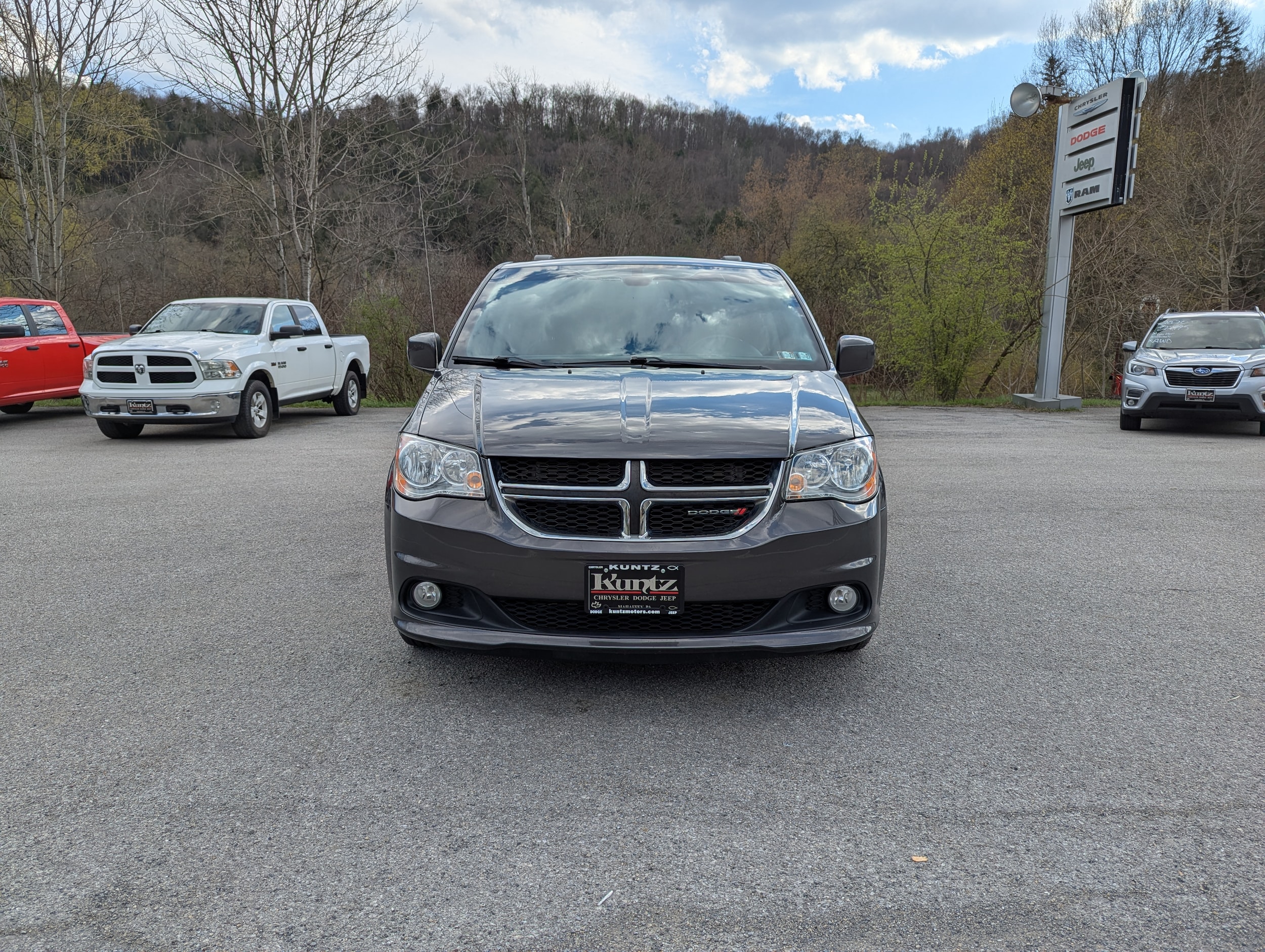 Used 2019 Dodge Grand Caravan SXT with VIN 2C4RDGCG3KR510722 for sale in Mahaffey, PA