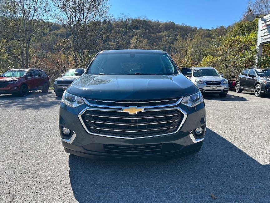 Used 2018 Chevrolet Traverse 1LT with VIN 1GNEVGKW9JJ189980 for sale in Mahaffey, PA