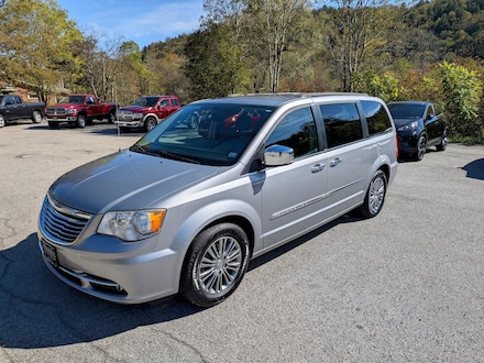 2014 Chrysler Town & Country Touring-L Van 2C4RC1CG0ER339125