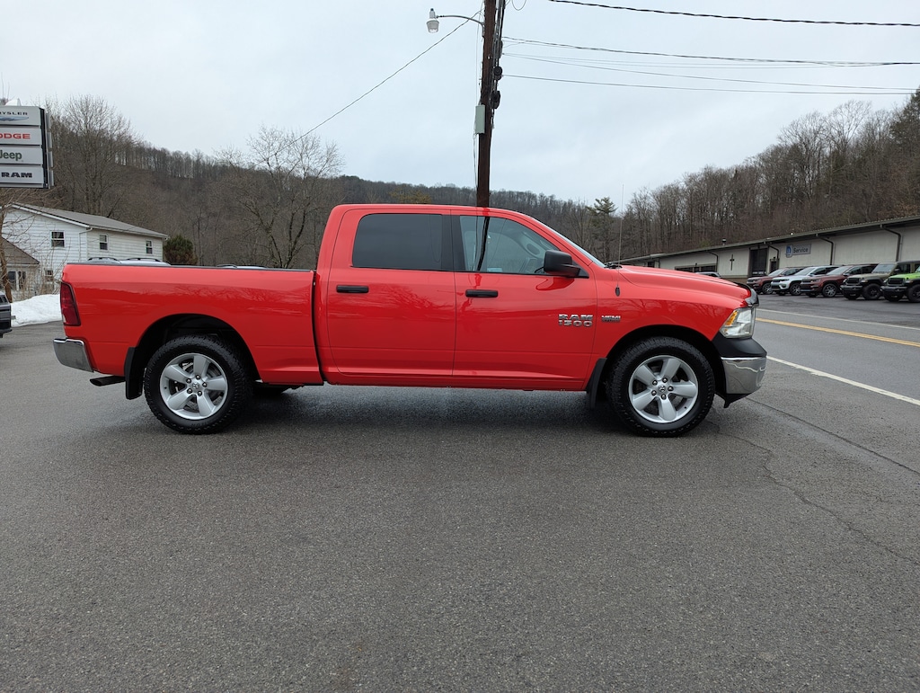 Used 2018 Ram 1500 SLT Crew Cab 4x4 6.4 Box Truck Crew Cab