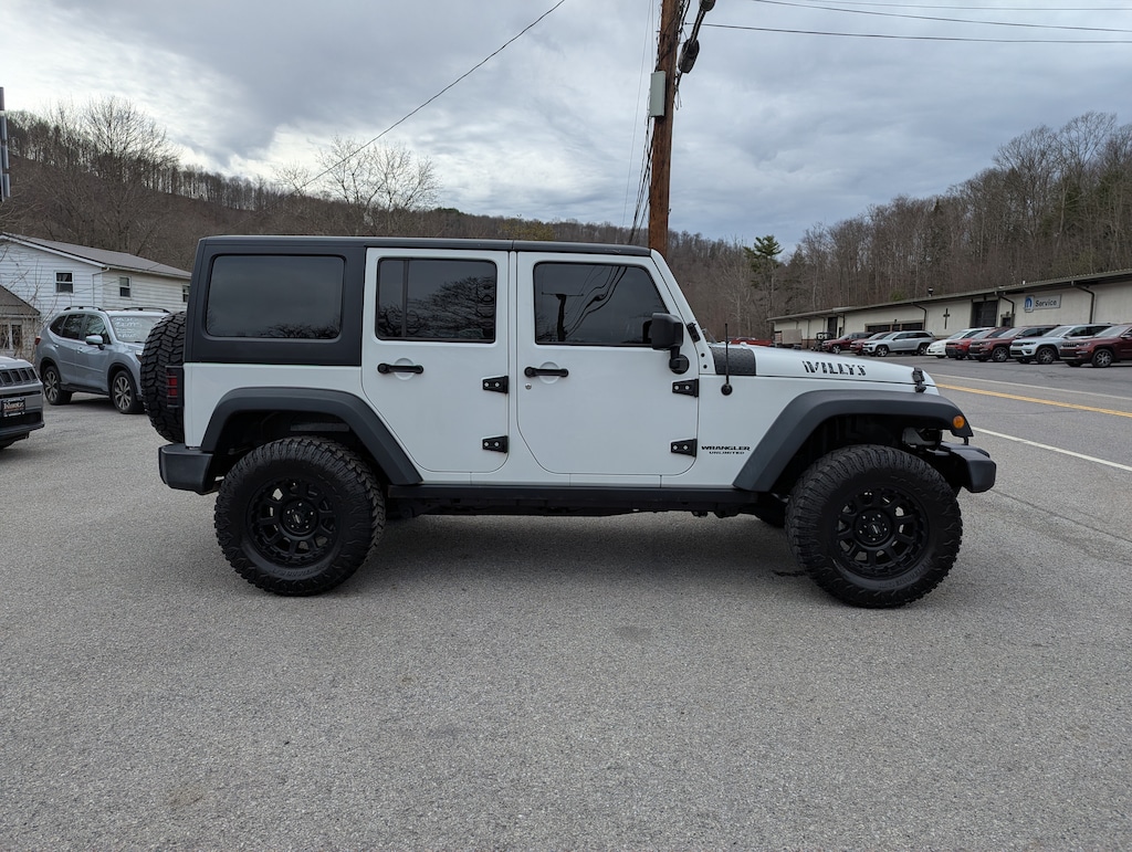Used 2017 Jeep Wrangler JK Unlimited Sport SUV