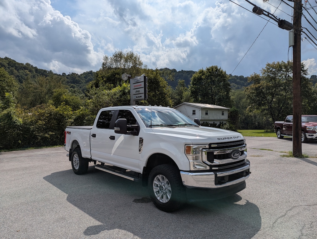 Used 2022 Ford F-250 XL Crew Cab STX FX4 160"WB 4x4 Truck Crew Cab