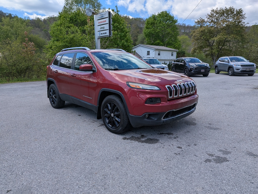 Used 2016 Jeep Cherokee Limited 4x4 SUV