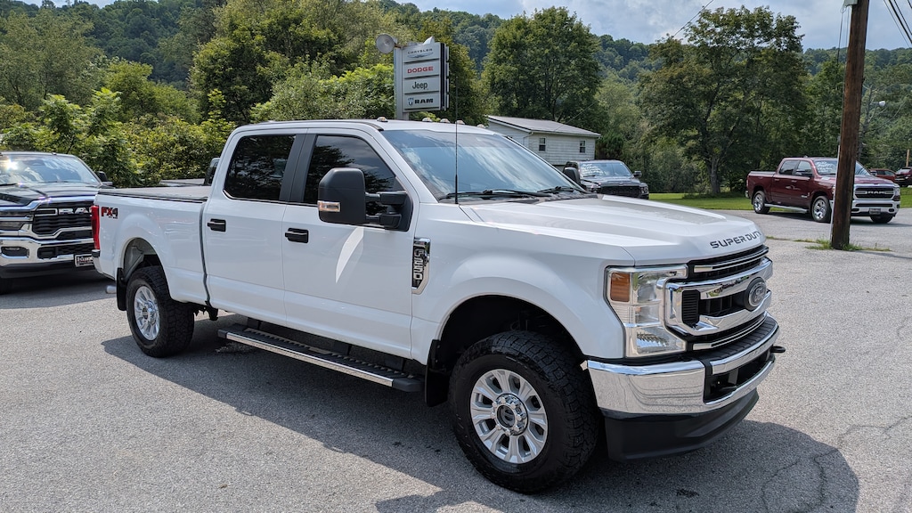 Used 2022 Ford F-250 XL Crew Cab STX FX4 160"WB 4x4 Truck Crew Cab