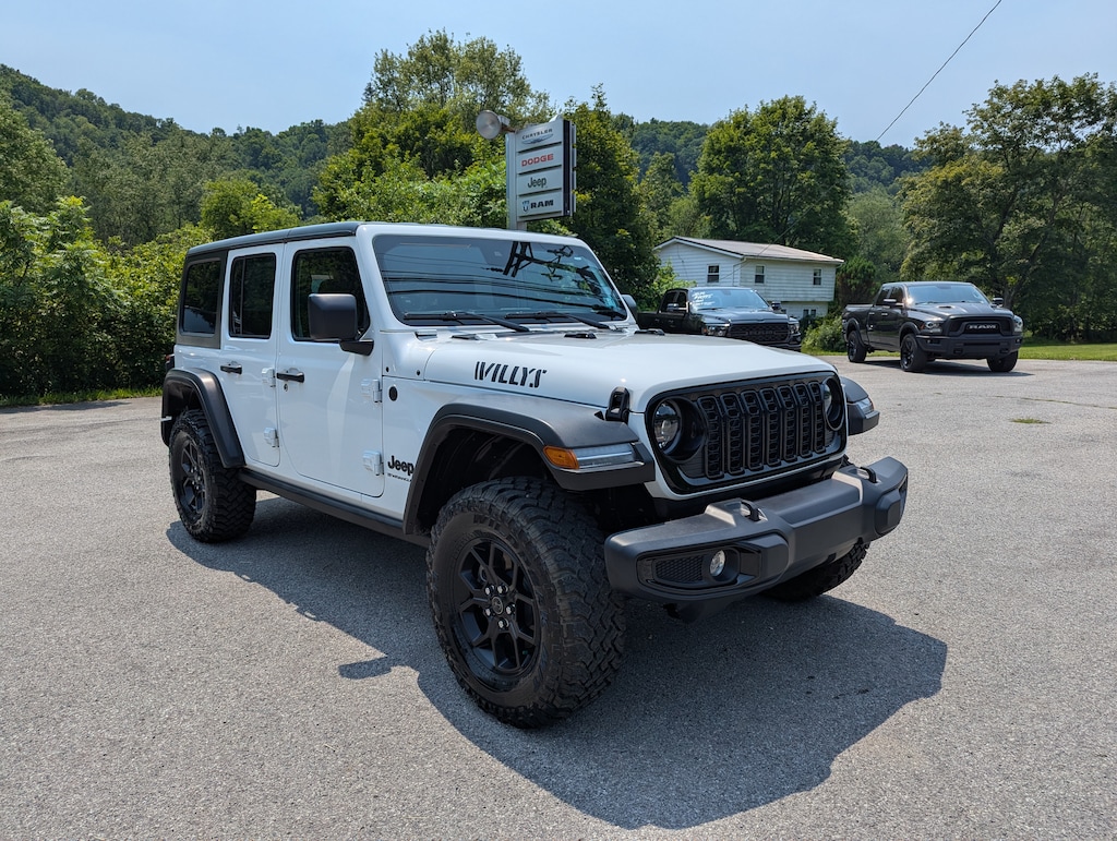 Used 2025 Jeep Wrangler 4–DOOR WILLYS 4X4 SUV