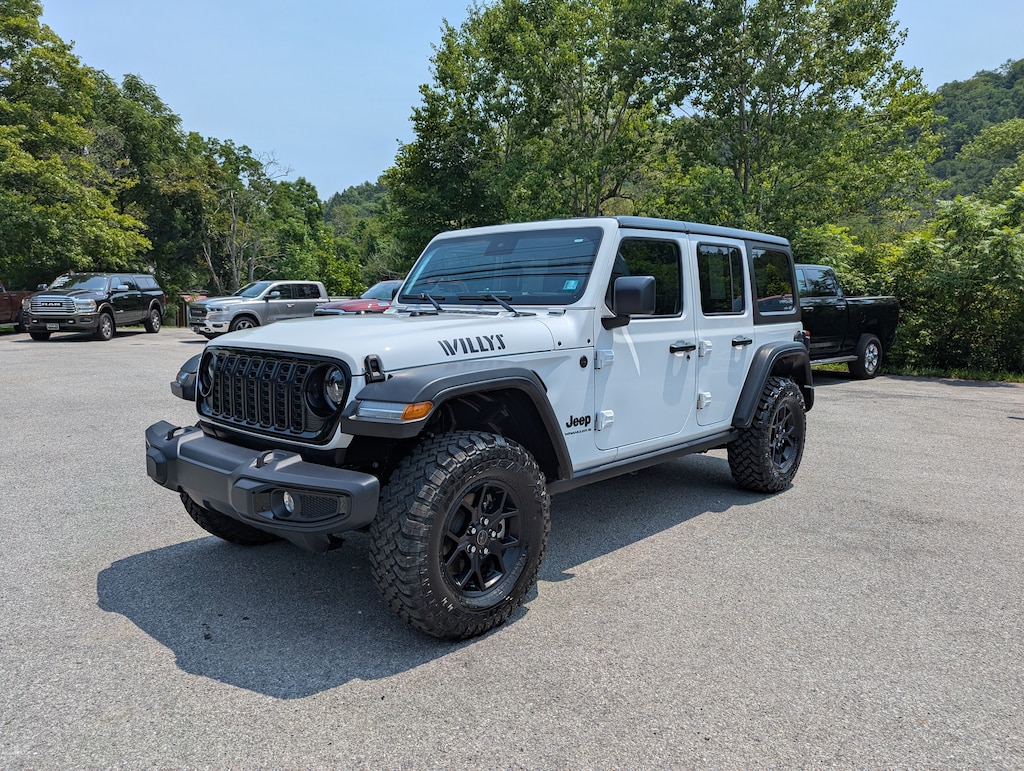 Used 2025 Jeep Wrangler 4–DOOR WILLYS 4X4 SUV