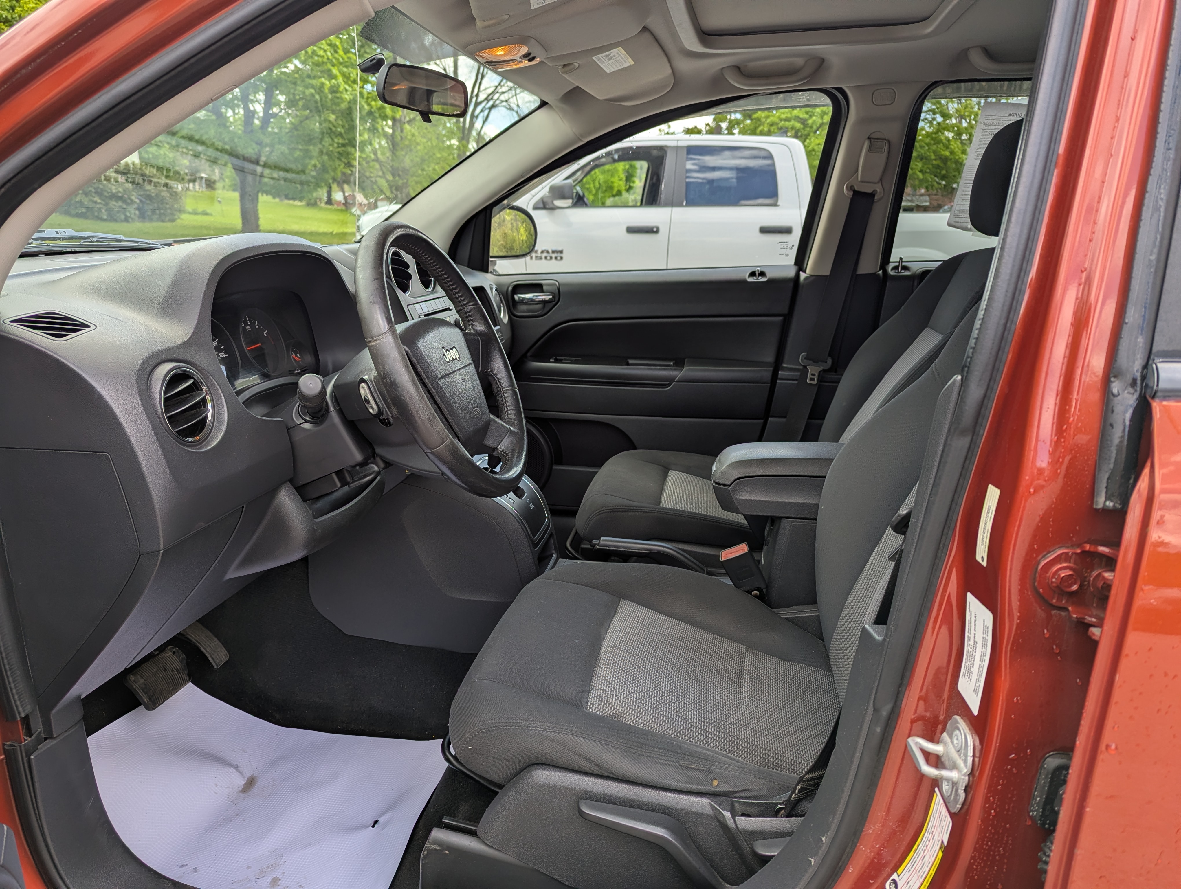 2010 Jeep Compass Sport - Photo 10