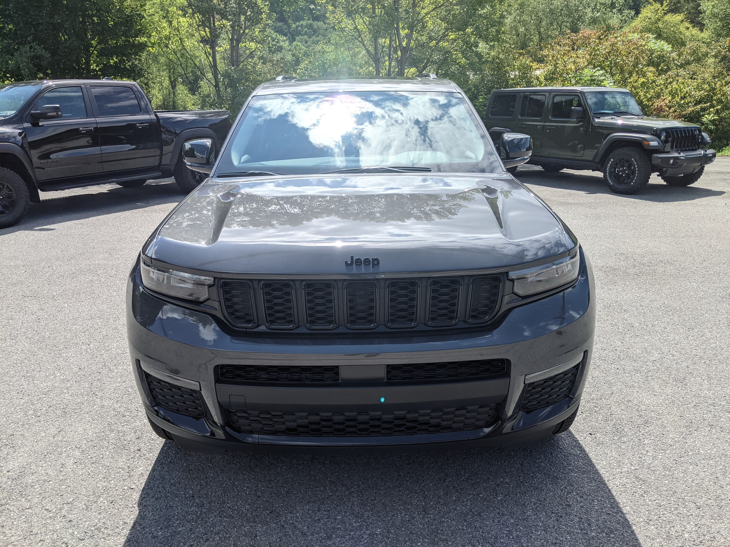 Used 2023 Jeep Grand Cherokee L Limited with VIN 1C4RJKBG2P8710443 for sale in Mahaffey, PA