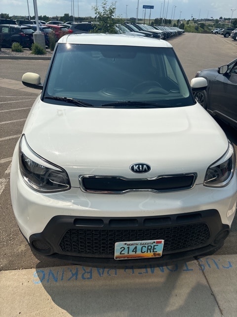 Used 2015 Kia Soul Base with VIN KNDJN2A25F7801265 for sale in Mandan, ND