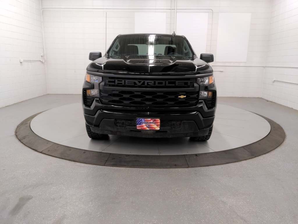 Used 2022 Chevrolet Silverado 1500 Custom with VIN 1GCRDBEK8NZ641109 for sale in Mandan, ND