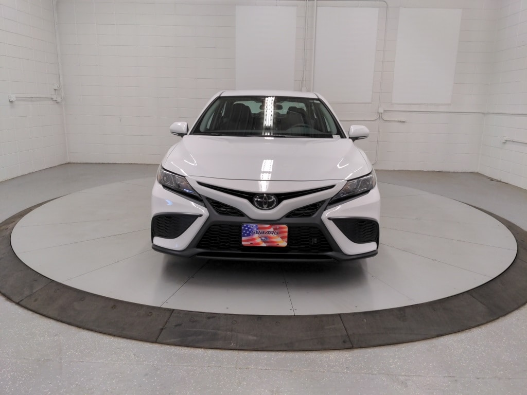 Used 2022 Toyota Camry SE with VIN 4T1G11AK4NU067889 for sale in Mandan, ND