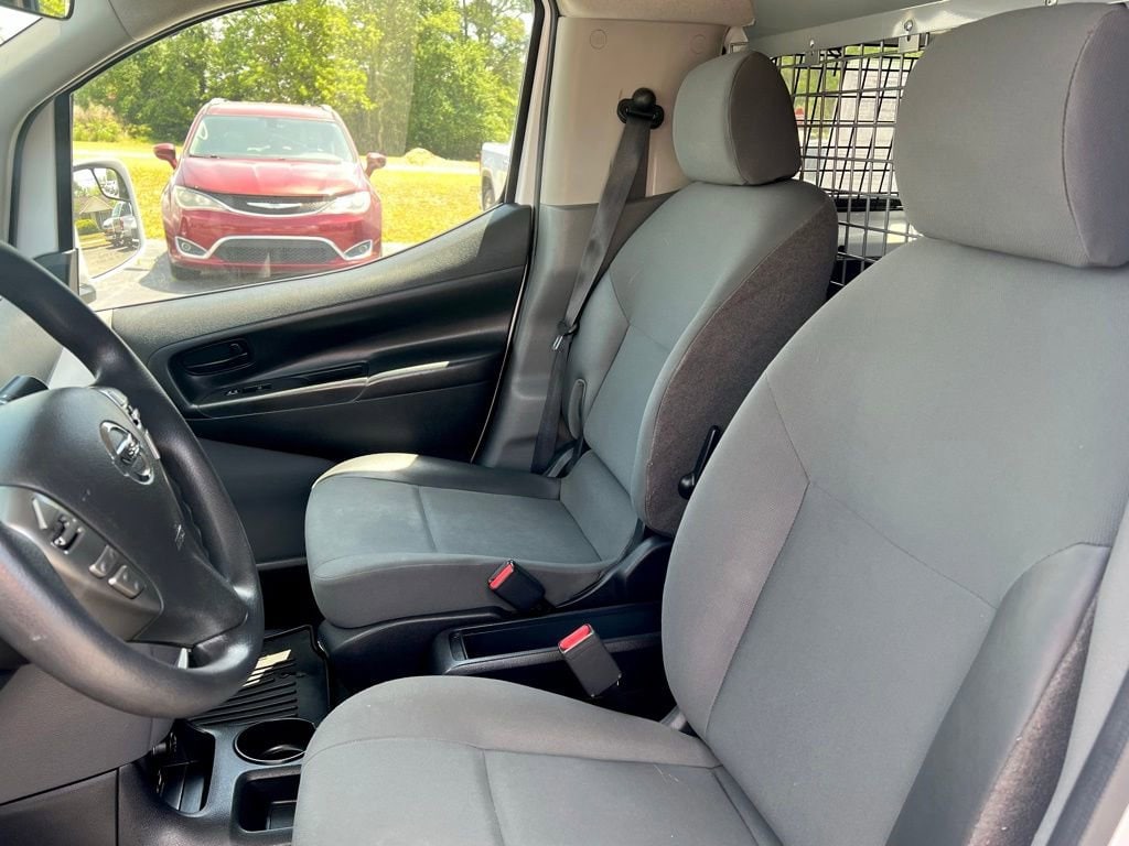 2021 Nissan NV200 SV - Photo 4