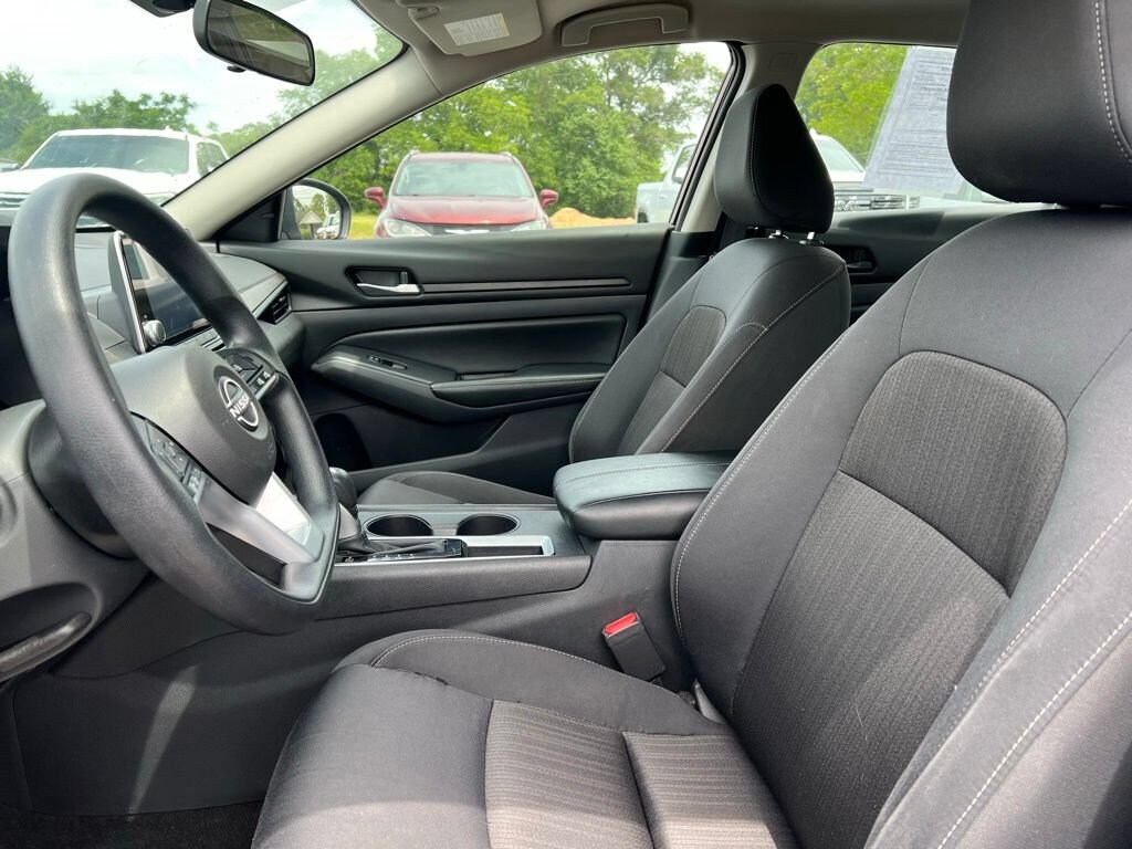 Used 2025 Nissan Altima SV