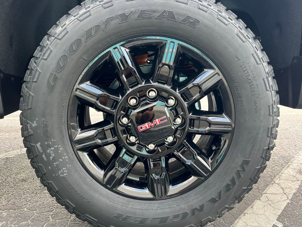 2026 GMC Sierra 2500HD AT4 - Photo 16