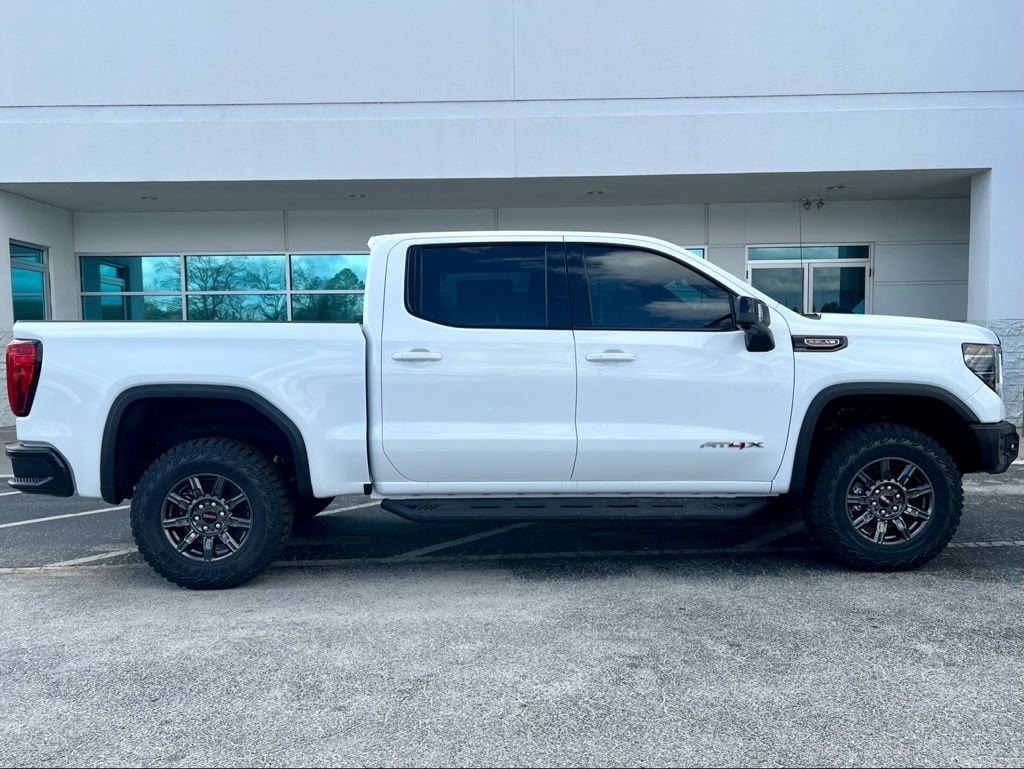 2026 GMC Sierra 1500 AT4X - Photo 3
