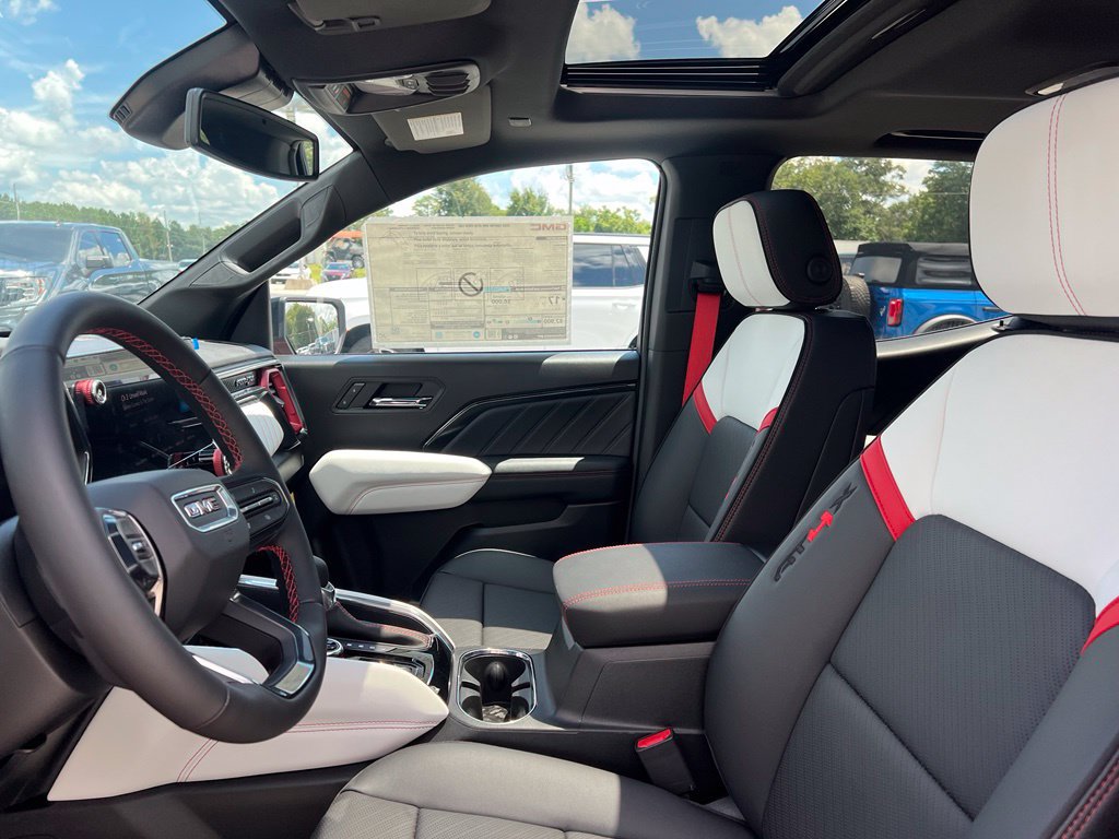 2026 GMC Canyon AT4X - Photo 11