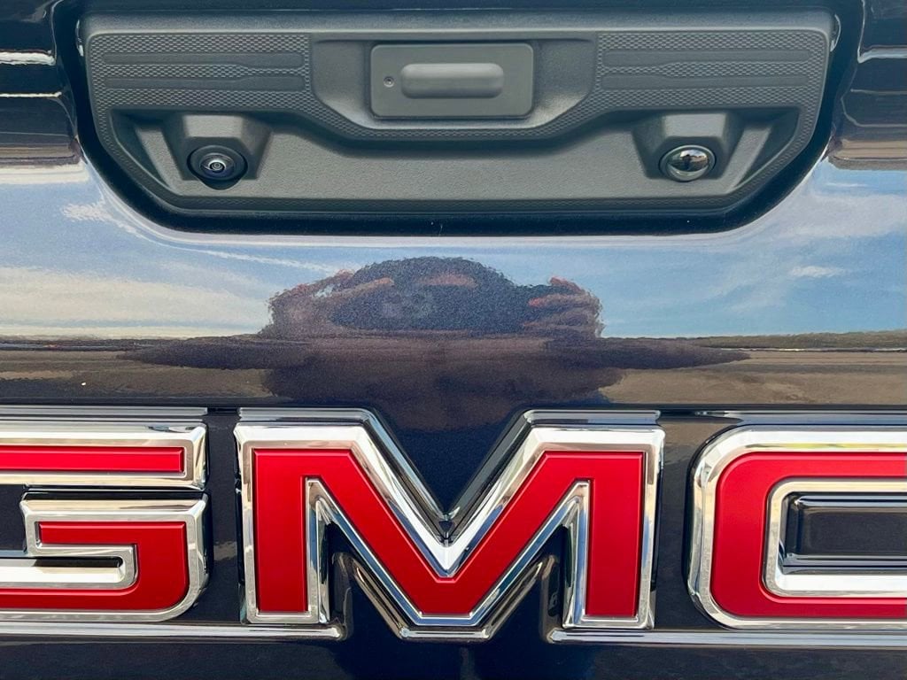 2026 GMC Sierra 2500HD SLT - Photo 6