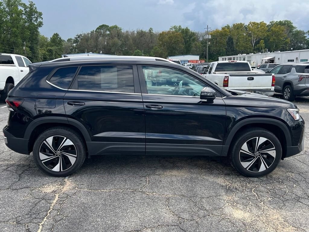 Used 2025 Volkswagen Taos SE