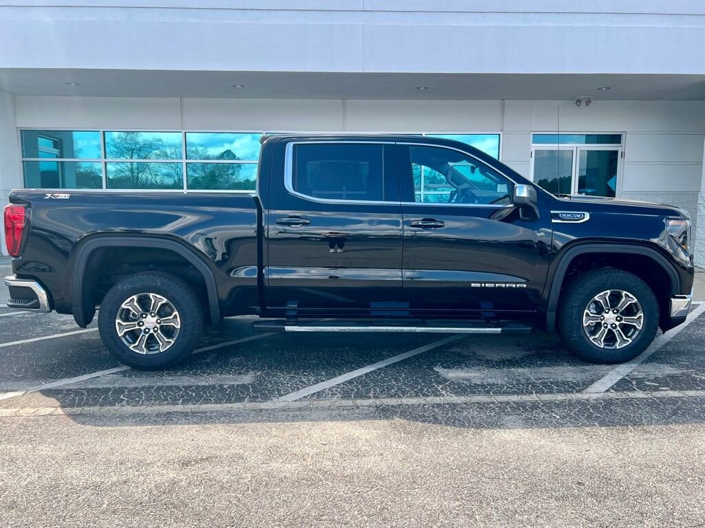 New 2026 GMC Sierra 1500 SLE Truck