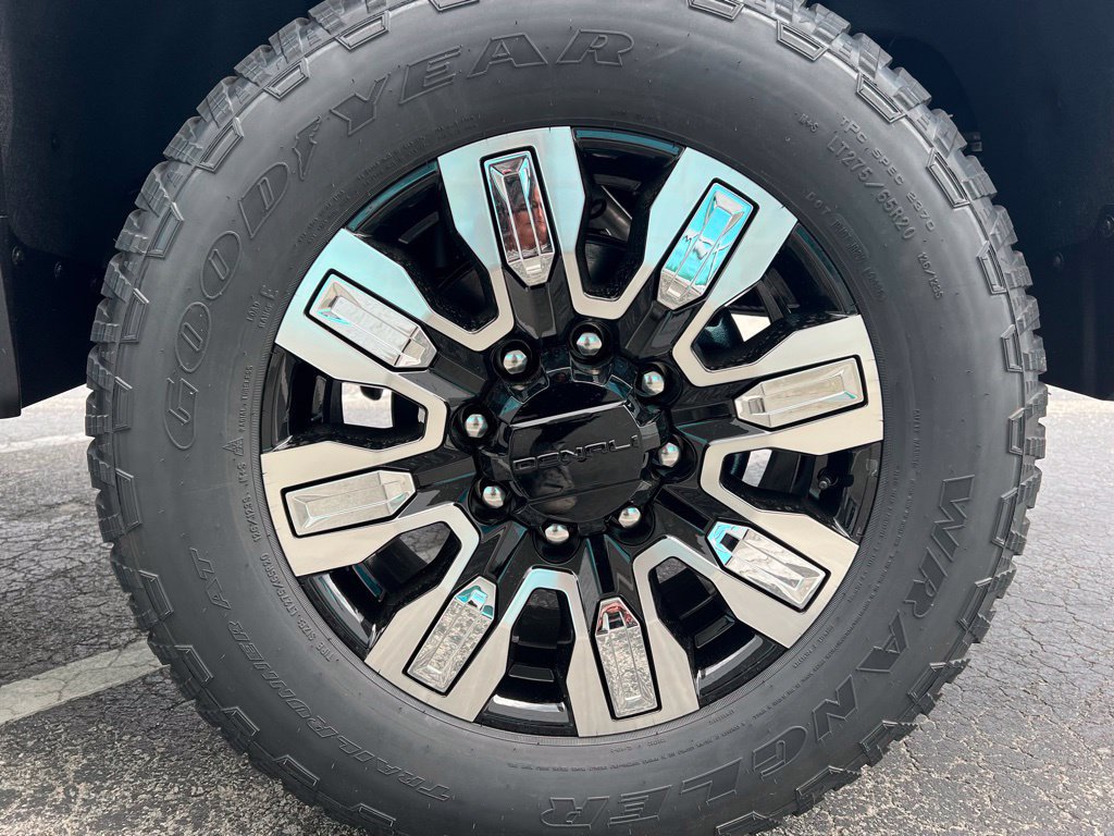2026 GMC Sierra 2500HD Denali - Photo 10