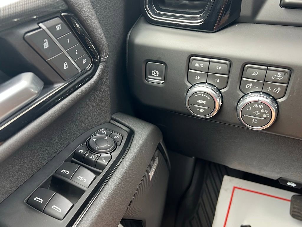 2026 GMC Sierra 2500HD AT4 - Photo 41