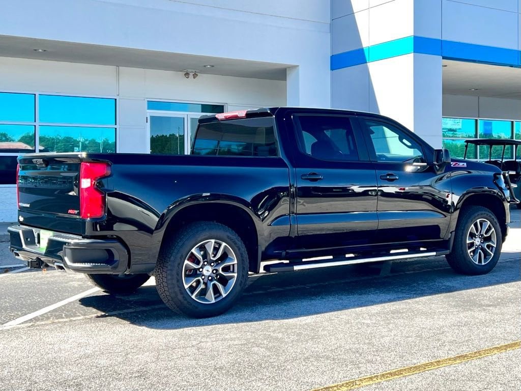 2021 Chevrolet Silverado 1500 RST - Photo 4