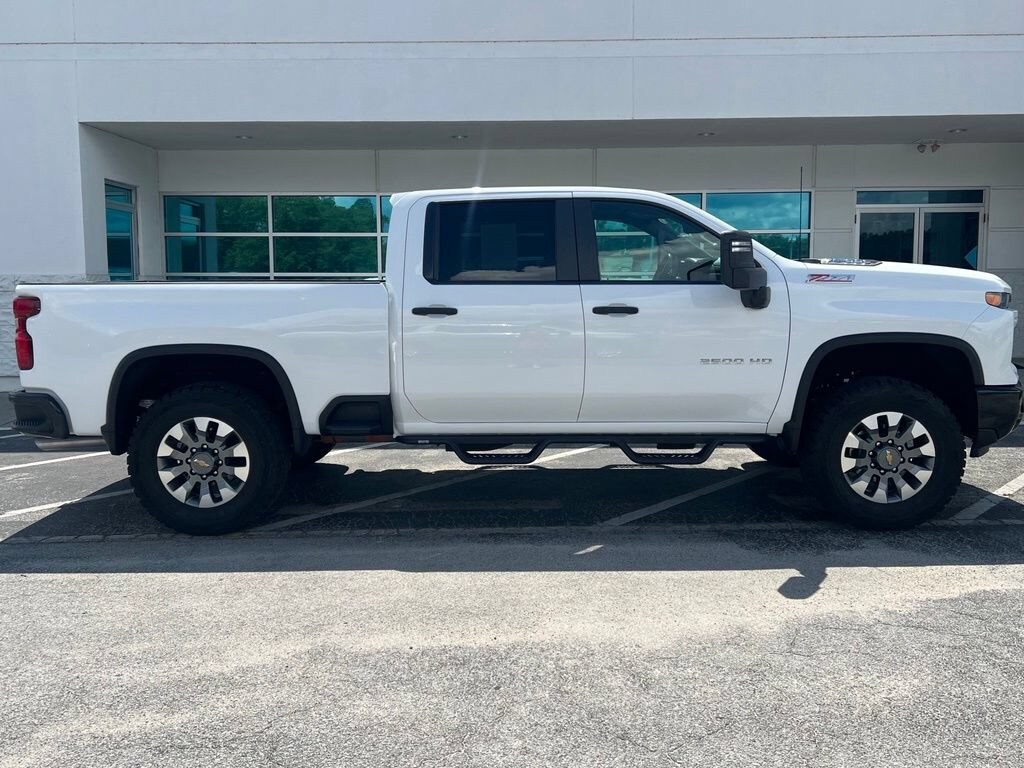 Used 2025 Chevrolet Silverado 2500 HD Custom Truck
