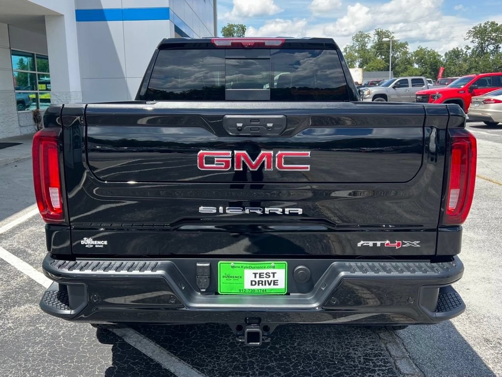 2026 GMC Sierra 1500 AT4X - Photo 7